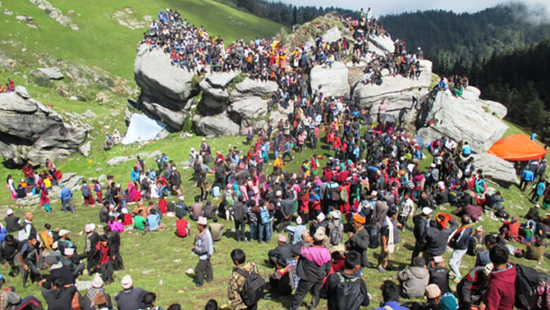 महावै पाटनमा बढ्यो आन्तरिक पर्यटकको चहलपहल