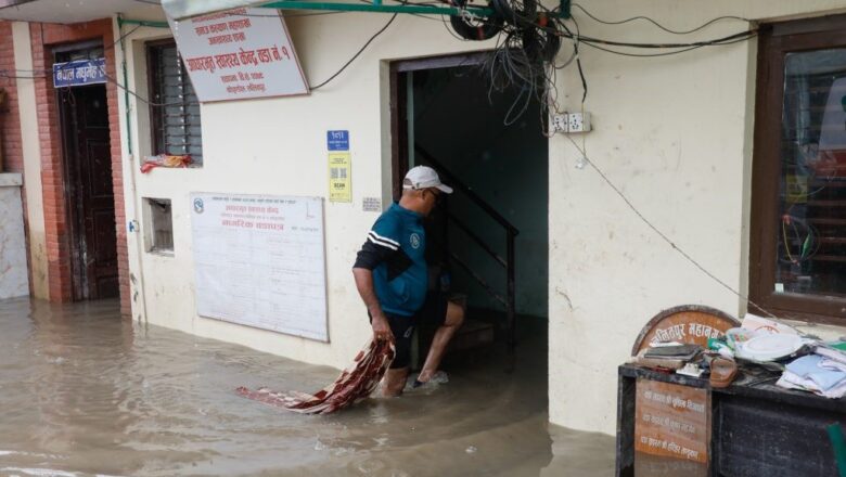 बाढी आउनेबित्तिकै डुब्छ ललितपुरको आधारभूत स्वास्थ्य केन्द्र