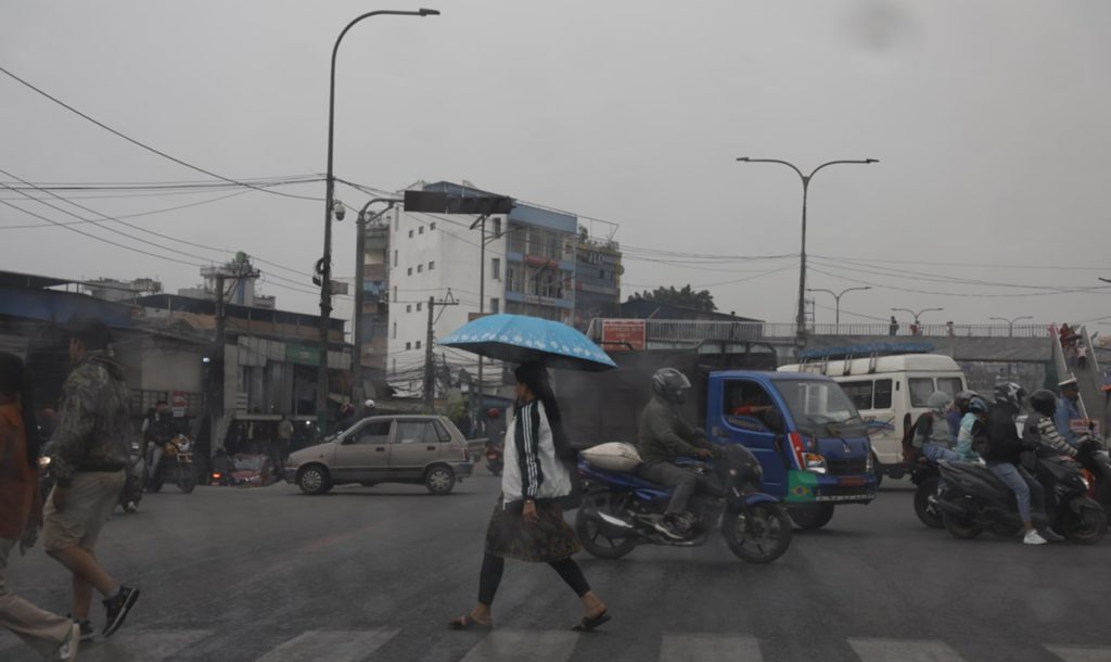 वर्षाको सम्भावना मंगलबारसम्म