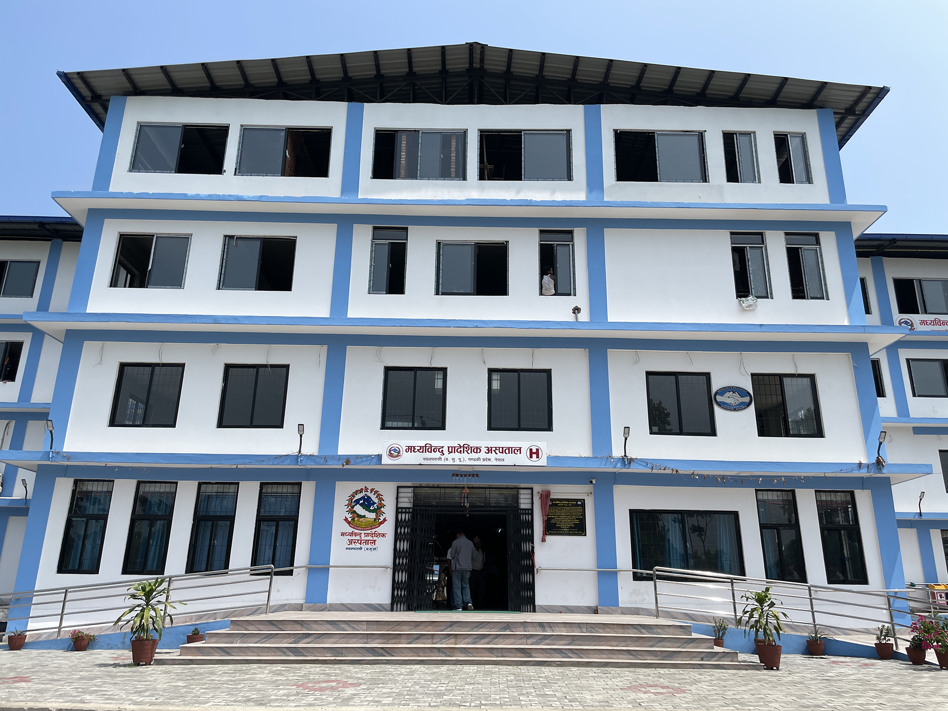 मध्यविन्दु प्रादेशिक अस्पताल सय शय्यामा स्तरोन्नति