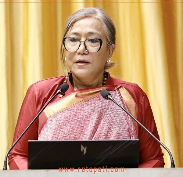२० दिनका लागि बिदामा बसिन् न्यायाधीश मल्ल