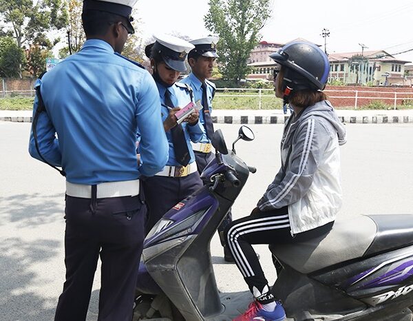 ट्राफिक कारबाहीमा २४ घण्टामा ५ लाख ४१ हजार राजस्व सङ्कलन