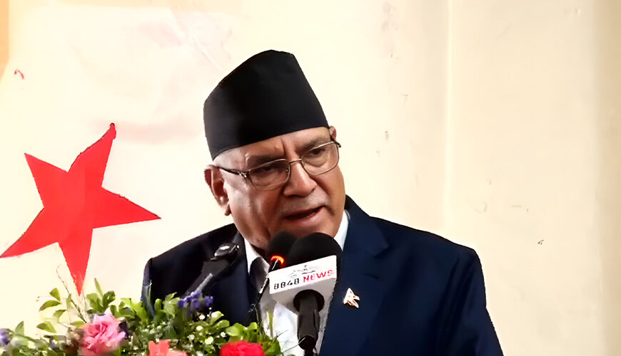 सरकार संविधान मास्नेतिर अघि बढ्दैछ, एकचोटी जुर्मुराउनपर्ने अवस्था छ : प्रचण्ड