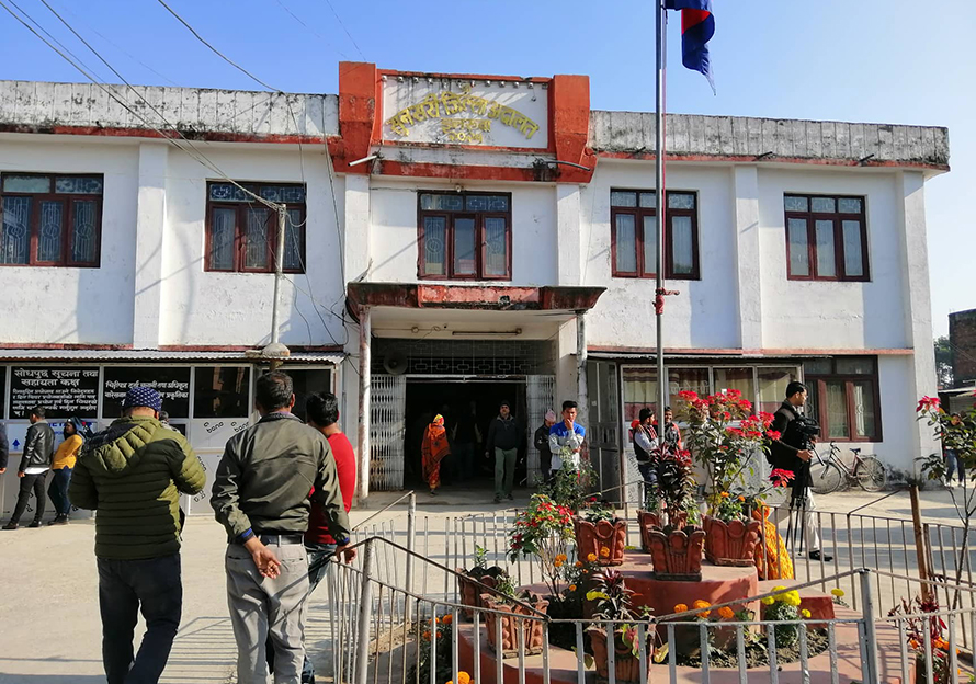 कर्फ्यु आदेशपछि सुनसरी जिल्ला अदालत पनि बन्द