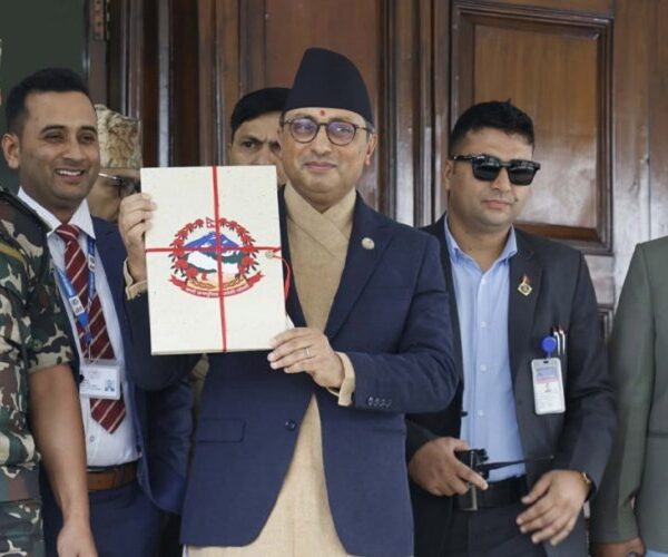 आर्थिक वर्षको पहिलो महिना : समग्र बजेट खर्च घट्यो, पूँजीगत खर्चमा सामान्य सुधार